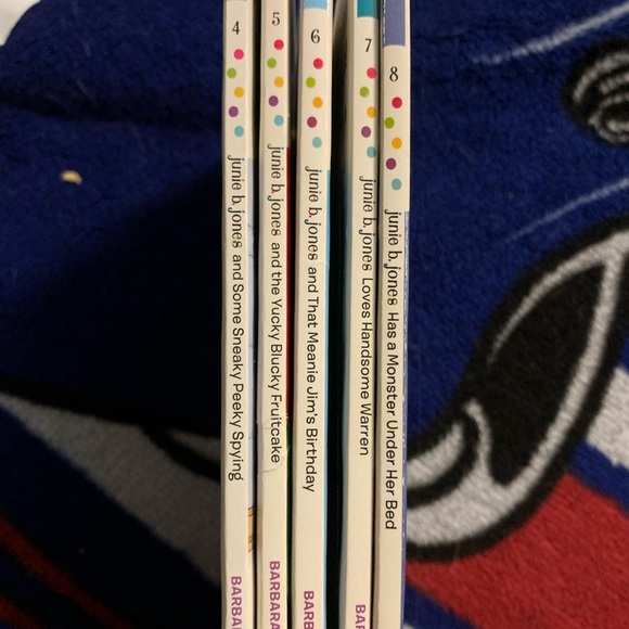Junie B Jones 4-8 books like new - Picture 8 of 8